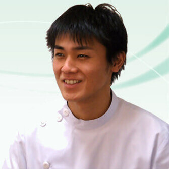 院長　尾原秀祐